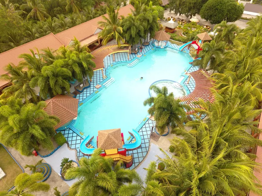 Hagnaya Beach Resort and Restaurant - Image 1