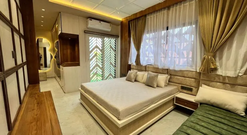 Homly stays, 4BHK Villa in the center of the city - Image 1
