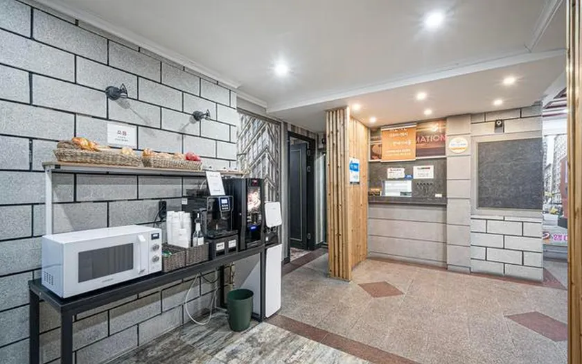 Pohang Daejam-dong Hotel Hangout - Image 1