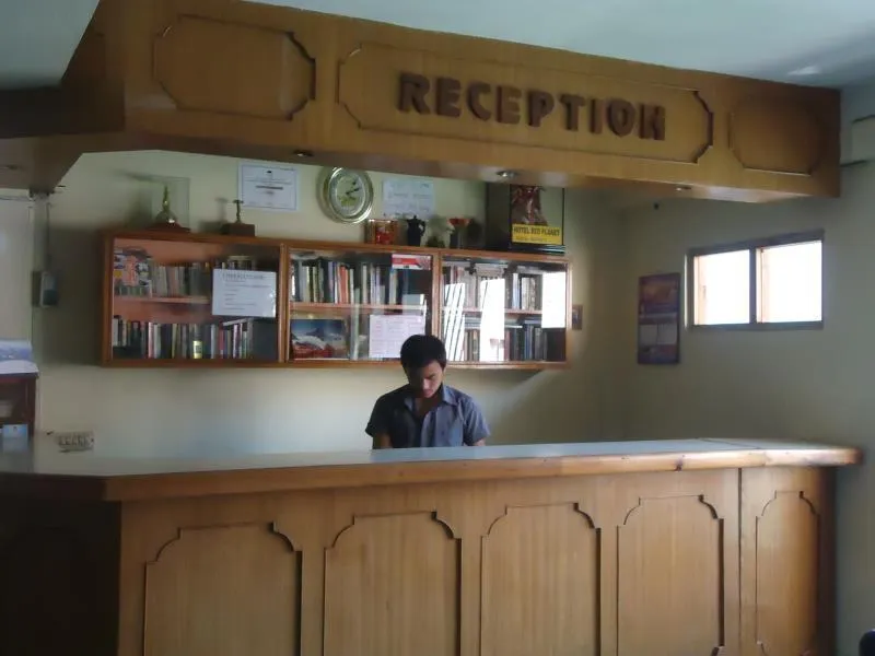 Hotel Red Planet - Image 1
