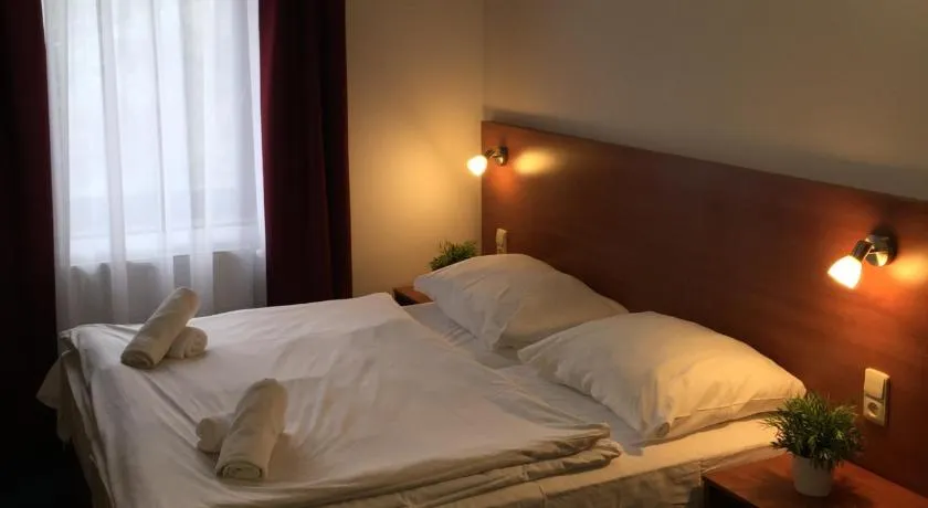 Hotel ELMA - Image 1