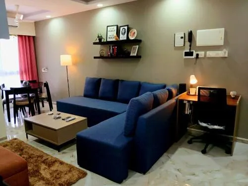 Lakefront Lounge-Luxe 1bhk condo with 2 baths, convertible to 2bed - Image 1