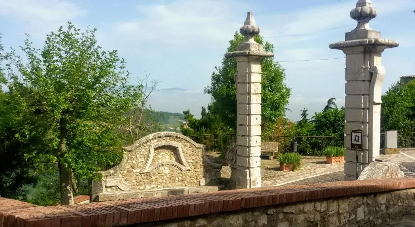 B&B Le Colonne - Image 1