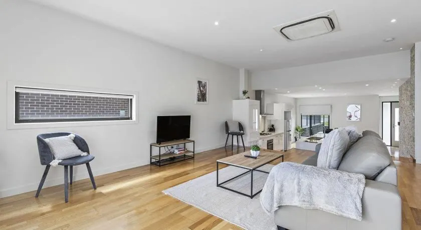 The Chadstone Home - Image 1