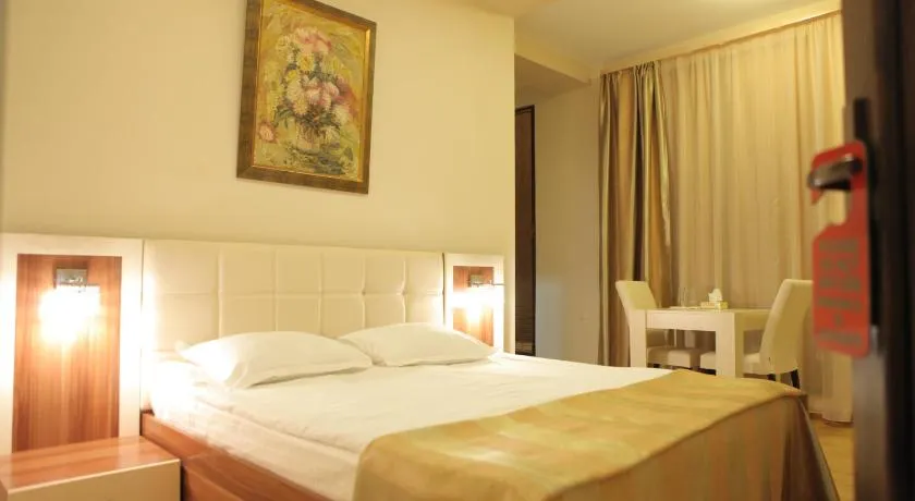 Daniel Boutique Hotel - Image 1