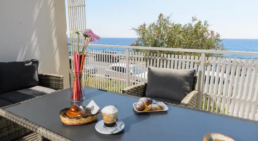 Marina D'Agrò Residence - Image 1