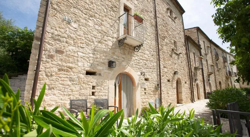 Casa Cristina, una casa cómoda en las afueras de un pueblo medieval - Image 1