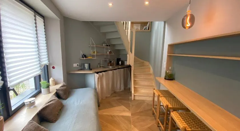 La Suite de l'Abbaye - climatisation et petit dej - Image 1