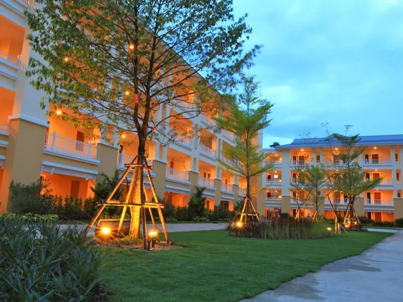 The One Residence Hotel - Image 1