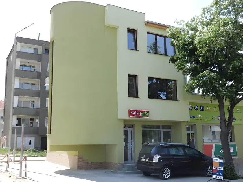 Mix Hotel - Image 1