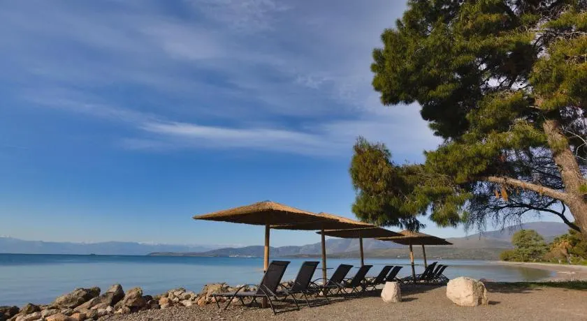 Kalafatis beach home - Image 1