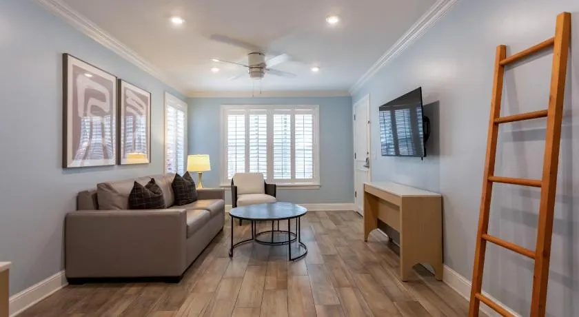 Crane's Beach House Boutique Hotel & Luxury Villas - Image 1