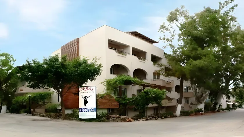 Zorbas Apartments - Image 1
