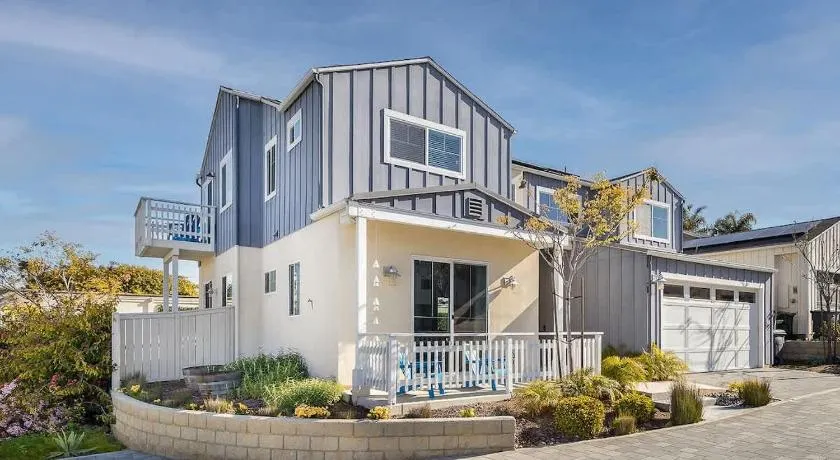 Large 4 Bedroom Close To Beach - Image 1