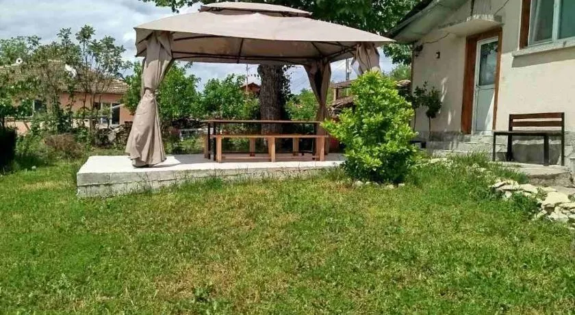 Стаи за гости VIVIA - Image 1