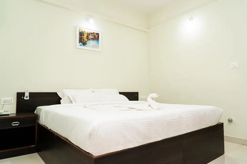 Maybaach Hotel - Image 1