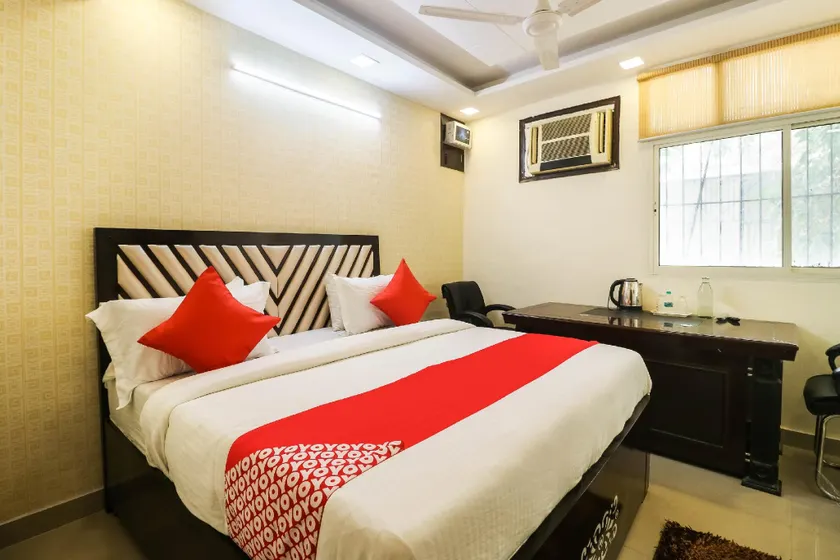 Hotel O Sagar Stay Inn - Image 1