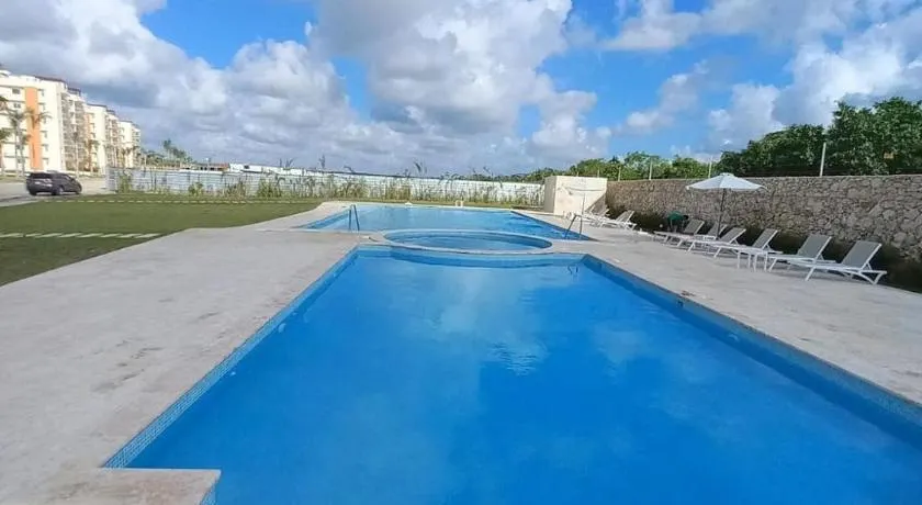 Pool Breeze 202 - Image 1
