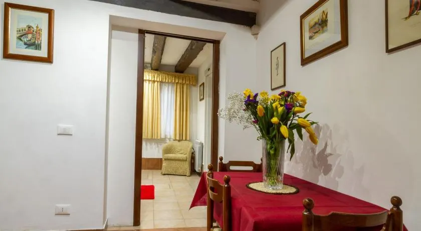 Art Dreams Apartment Teatro Italia - Image 1
