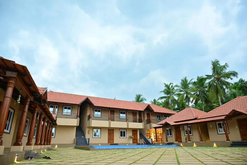 Majestic Villa - Image 1