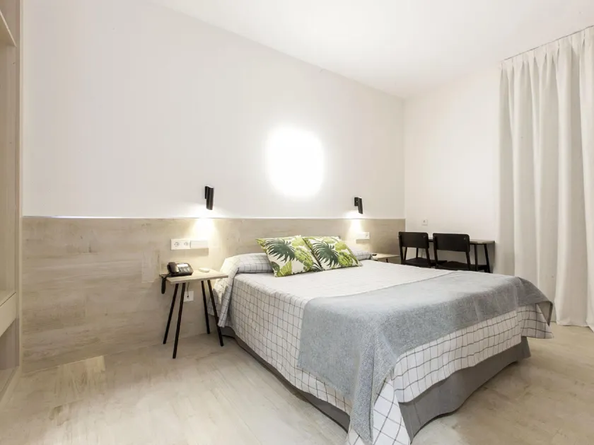  Hostal Castilla II - Puerta del Sol - Image 1