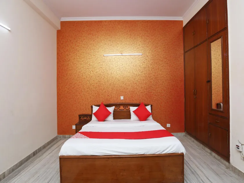 OYO 41707 Vinayak Residency - Image 1