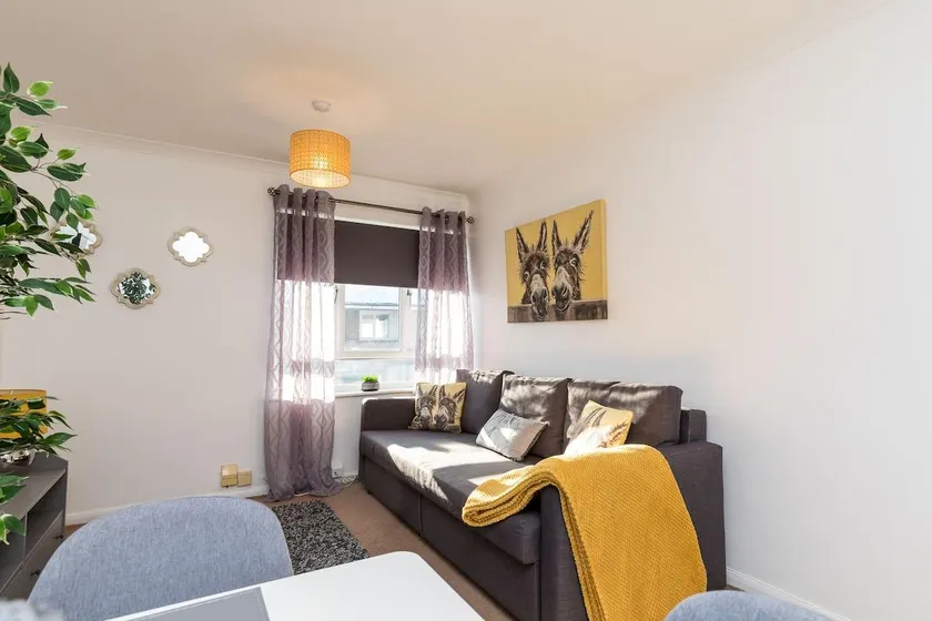 The Broadwalk Apartment - Image 1