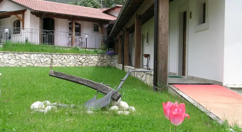 Les Chalets B&B - Image 1