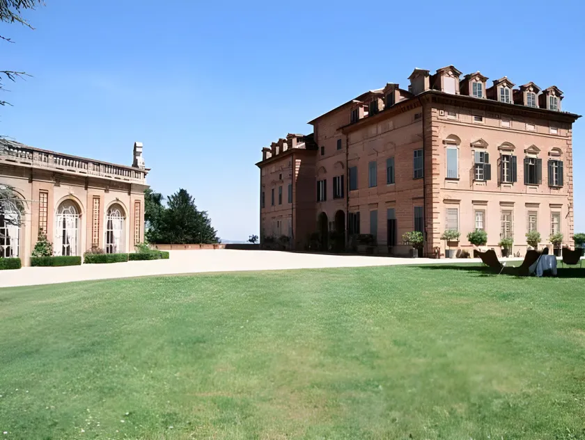Marchesi Alfieri - Cantine e Ospitalità - Image 1