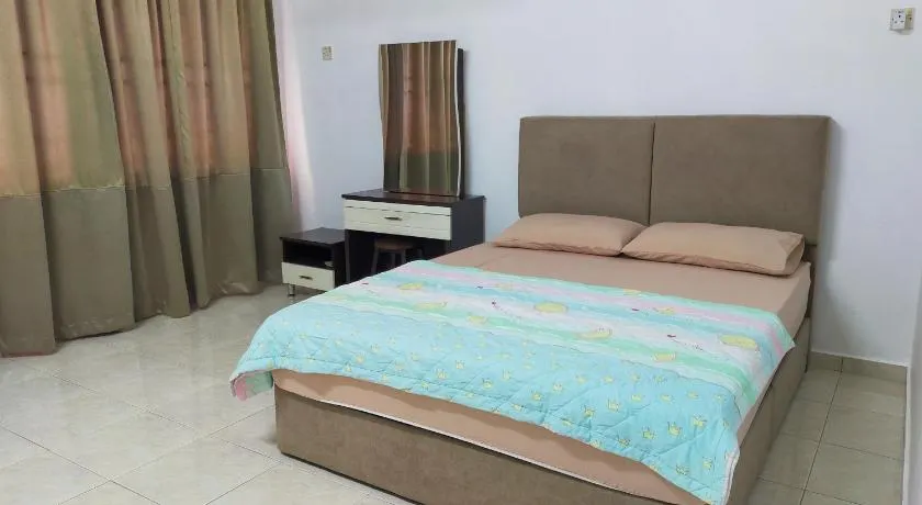 Malim Joyous Homestay - rent room only - Image 1