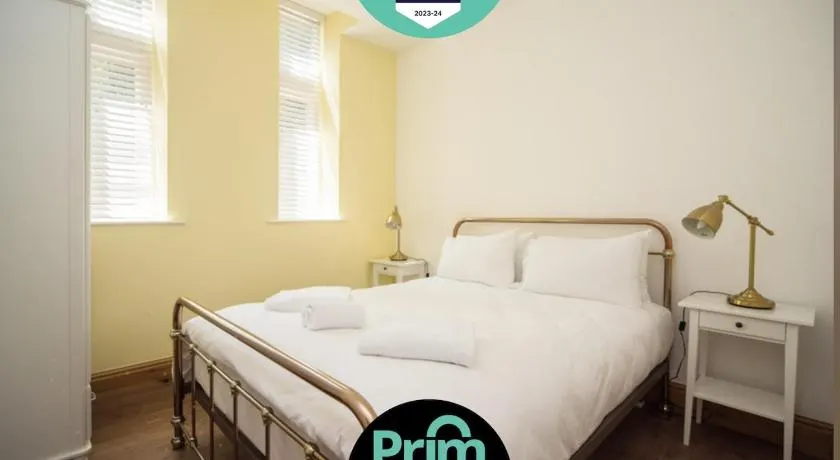 Marlborough Hall Apartment - Quiet - Image 1