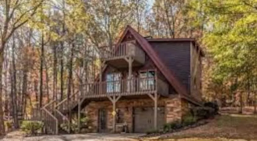 Farmhouse in a Peaceful Paradise with Huge Hot tub - Image 1