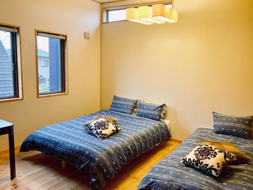 BALLAD HOUSE - Image 1