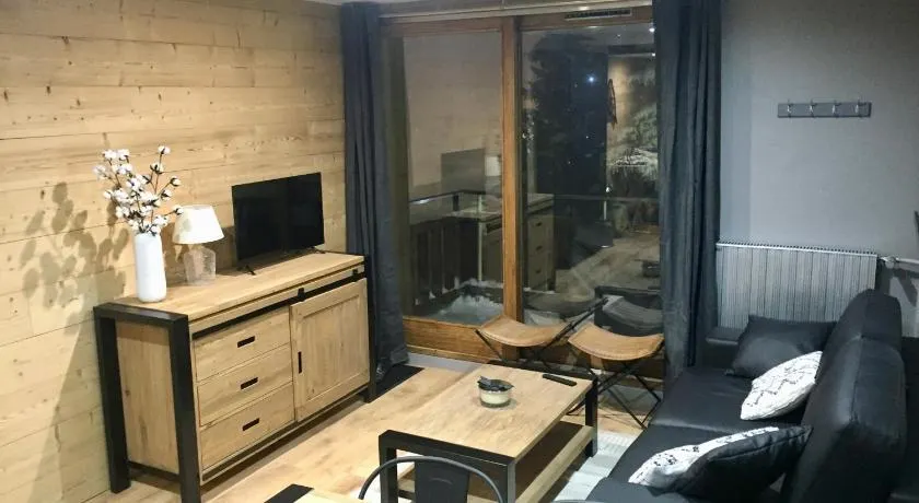 Le Paradis du Diable 6 pers 40m2 pied des pistes et du télésiège du diable - Image 1