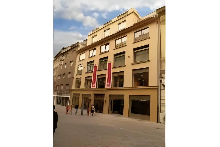 Art Hotel William - Image 1