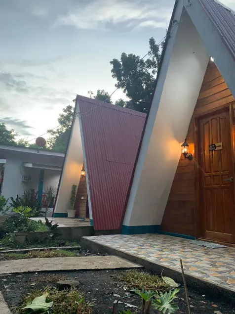 QUEEN FREYA'S A-HOUSE - Image 1