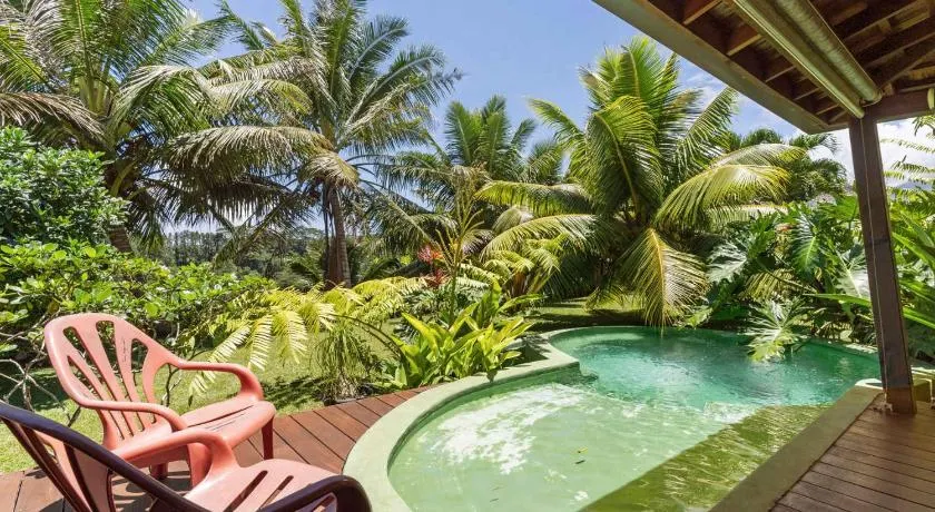 Tropical 2BR Bungalow with Private Pool - Image 1
