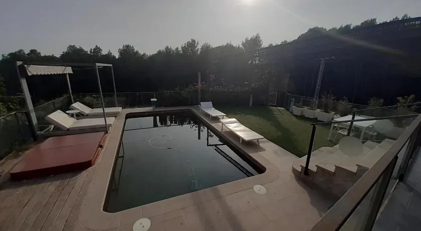 Villa con piscina privada, 2 jacuzzis y barbacoa - Image 1