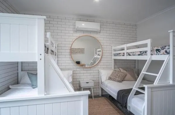 Relax Inn - Image 1