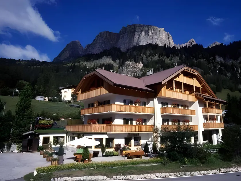 Hotel Borest - Image 1
