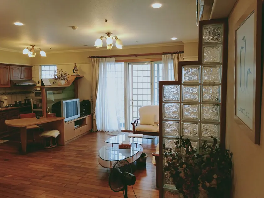 Romantic Home (蜜月會館) - Image 1