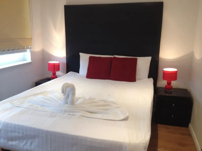NOX West Hampstead - Image 1