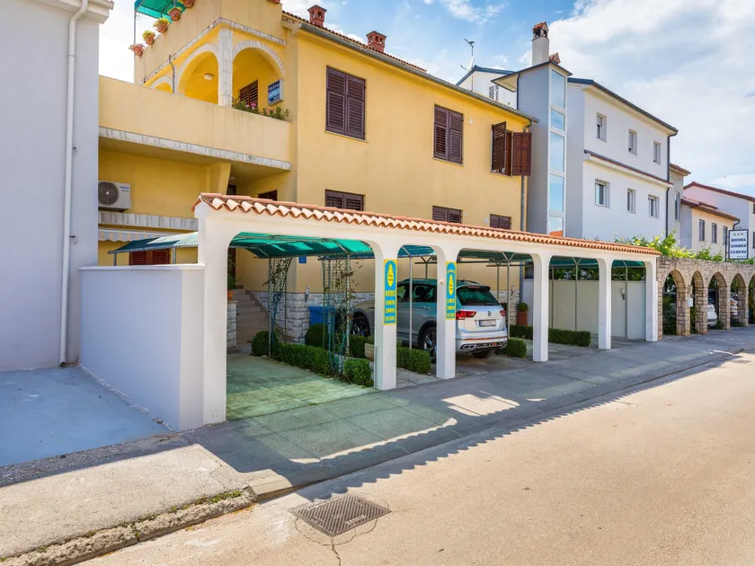 Seaside Apartment in Fazana - Two bedrooms - Image 1