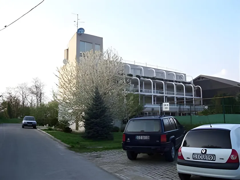 Négy Évszak Panziò - Image 1