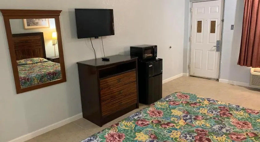 Executive Inn Mercedes Weslaco - Image 1