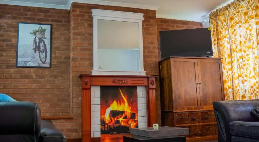 Rent Entire Calmhaven Apartment - Image 1