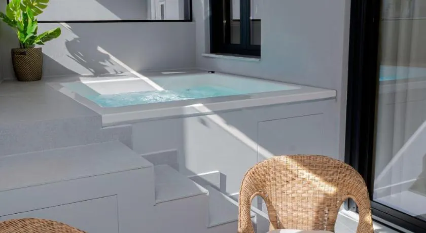 G & B Urban Spa - Image 1