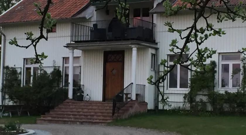 Ekeby i Bro - Image 1