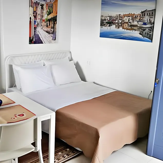 Cycladic House for 3 persons at Lefkes Paros - Image 1