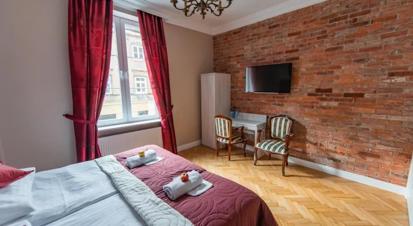 Old Town Boutique Rooms - Image 1